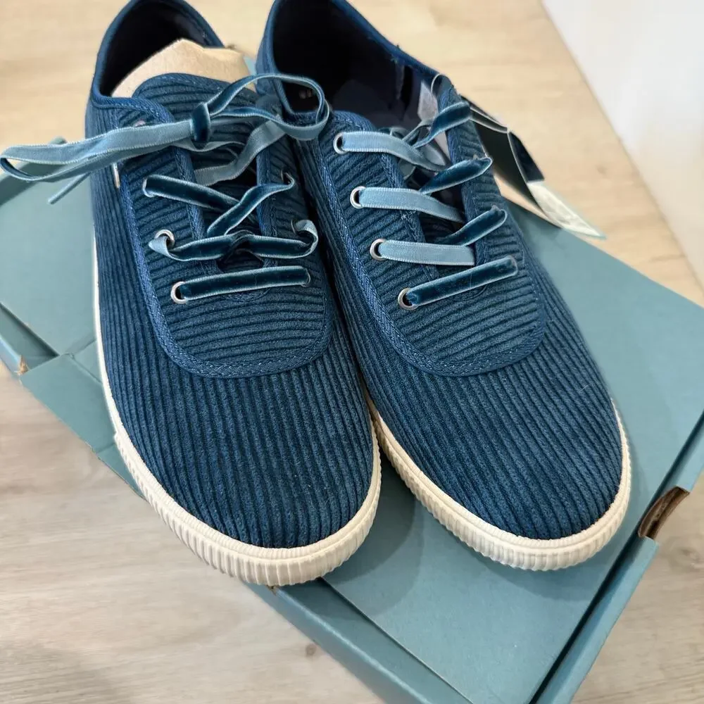 NWT TOMS Carmel Atlantic Corduroy Velvet Lace Up Blue Comfort Sneaker Size 7.5